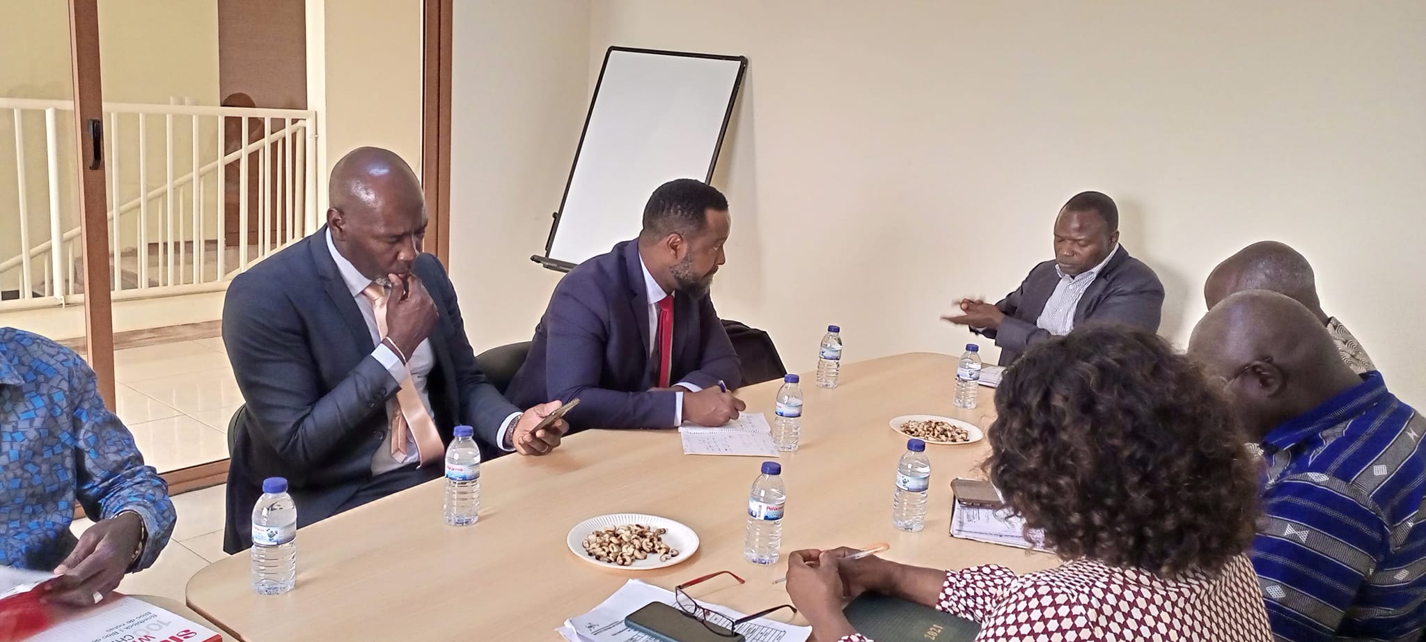 Visita dos membros do Conselho Diretivo do INE de Cabo Verde as instalações de Departamento Central de Recenseamento da População e Habilitação